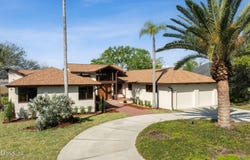 83 TALLWOOD Road, Jacksonville Beach, FL 32250