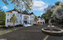 832 PARADISE DRIVE, AMBLER, PA 19002