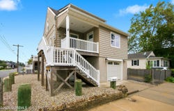 11 Fox Avenue, Keansburg, NJ 07734