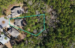 906 Symphony Way, Freeport, FL 32439
