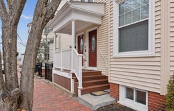 125 Morning Street, Portland, ME 04101
