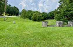 103 Grant Edwards Dr, Marietta, OH 45750
