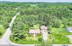 221 Lincolnville Avenue, Belfast, ME 04915