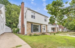 2436 Madison Avenue SE, Grand Rapids, MI 49507
