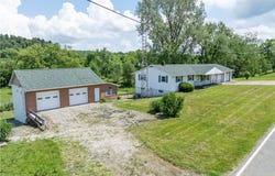 6088 Willowdale Avenue SE, Waynesburg, OH 44688