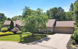 5575 Hummingbird Circle, Solon, OH 44139