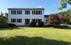 12 N HOCKEY DRIVE, COLUMBUS, NJ 08022