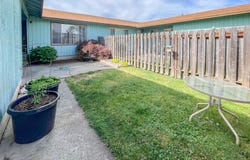1895 GREEN AVE, Roseburg, OR 97471