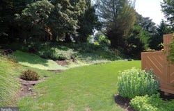 172 STONE QUARRY ROAD, LEOLA, PA 17540