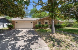5806 Whitebrook Dr, Austin, TX 78724