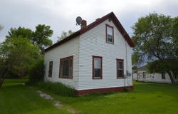 412 E 4th Street, Hosmer, SD 57448