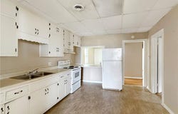 11 E 23rd Street, Higginsville, MO 64037