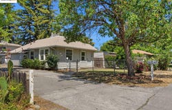 6 4th ST, Woodland, CA 95695