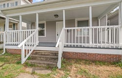 1817 BUFFINGTON Avenue, Huntington, WV 25703