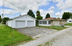 1621 N E Street, Elwood, IN 46036