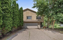 10280 Tarn Circle, Eden Prairie, MN 55347