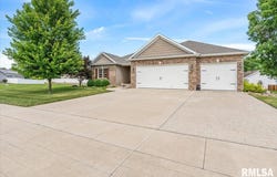 2100 West Road Drive, Springfield, IL 62711