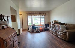 207 Roosevelt Avenue, Underwood, ND 58576