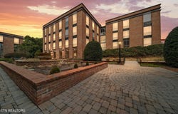 1400 Kenesaw Ave, Knoxville, TN 37919
