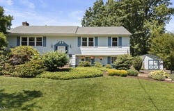 179 N Middaugh St, Somerville Boro, NJ 08876-1441