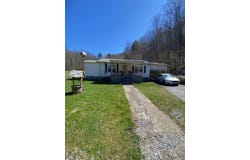 51 Hylton Church Rd, Shelby Gap, KY 41563