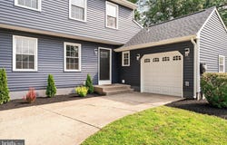 2 TALL TIMBER LANE, BURLINGTON, NJ 08016