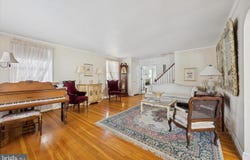 4 MYRTLE AVE, HAVERTOWN, PA 19083