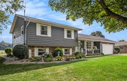 29740 County Road 22, Elkhart, IN 46517-8612