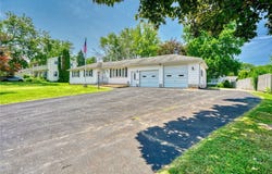 239 London Road, Webster, NY 14580