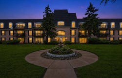 5200 CARRIAGEWAY Drive, Rolling Meadows, IL 60008