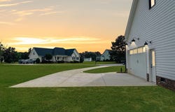 101 Sand Trap Lane, Clinton, NC 28328