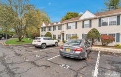 31 Hanover Square, Middlesex, NJ 08846