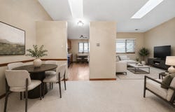 10521 S Roberts Road, Palos Hills, IL 60465