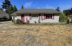 350 ACKERMAN AVE, Coos Bay, OR 97420