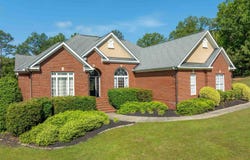 306 Oak Leaf Lane, Glencoe, AL 35905