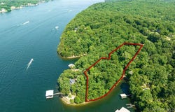 Chestnut Road, Sunrise Beach, MO 65079