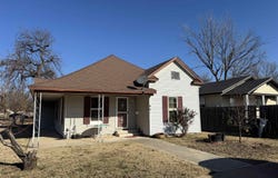 802 E Oklahoma, Enid, OK 73701