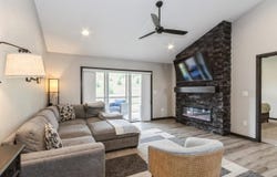 1305 Legend Dr, Tiffin, IA 52340