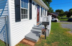 2610 Plantation RD NE, Roanoke, VA 24012