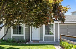 602 E 8th Ave, Kennewick, WA 99336