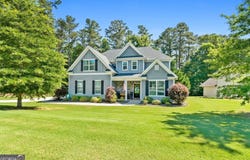 130 Edgewater Trail, Fayetteville, GA 30215