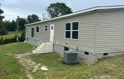 121 Story Cemetery Rd, Albany, KY 42602