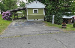 28 Madison Place, Claremont, NH 03743