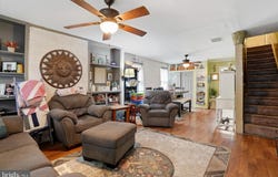 7 E MAPLE Avenue, MORRISVILLE, PA 19067