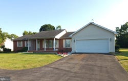 50 MONTMORENCY DR, BUNKER HILL, WV 25413