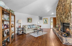 2340 Hillside Drive, Central Point, OR 97502