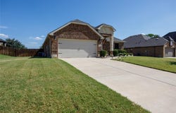 404 Martingale Drive, Oak Point, TX 75068