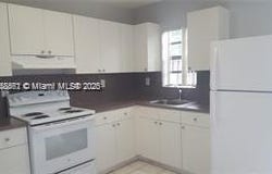 7985 NW 7th st, Miami, FL 33126