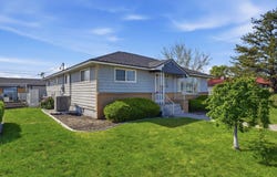 128 N Wehe Ave, Pasco, WA 99301