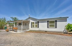 1050 Cooney Drive, Silver Springs, NV 89429